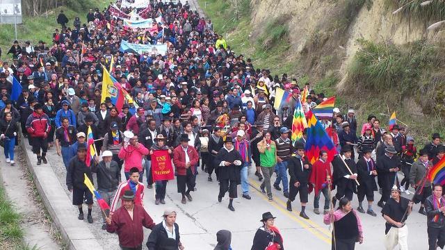 Vía Loja-Cuenca cerrada: Reportan nueva persona fallecida durante enfrentamientos