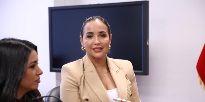 yadira-bayas_2472137_20251014094947