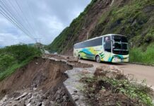 Lluvias aíslan Rumipamba y complican el tránsito en la vía Cuenca-Girón-Pasaje