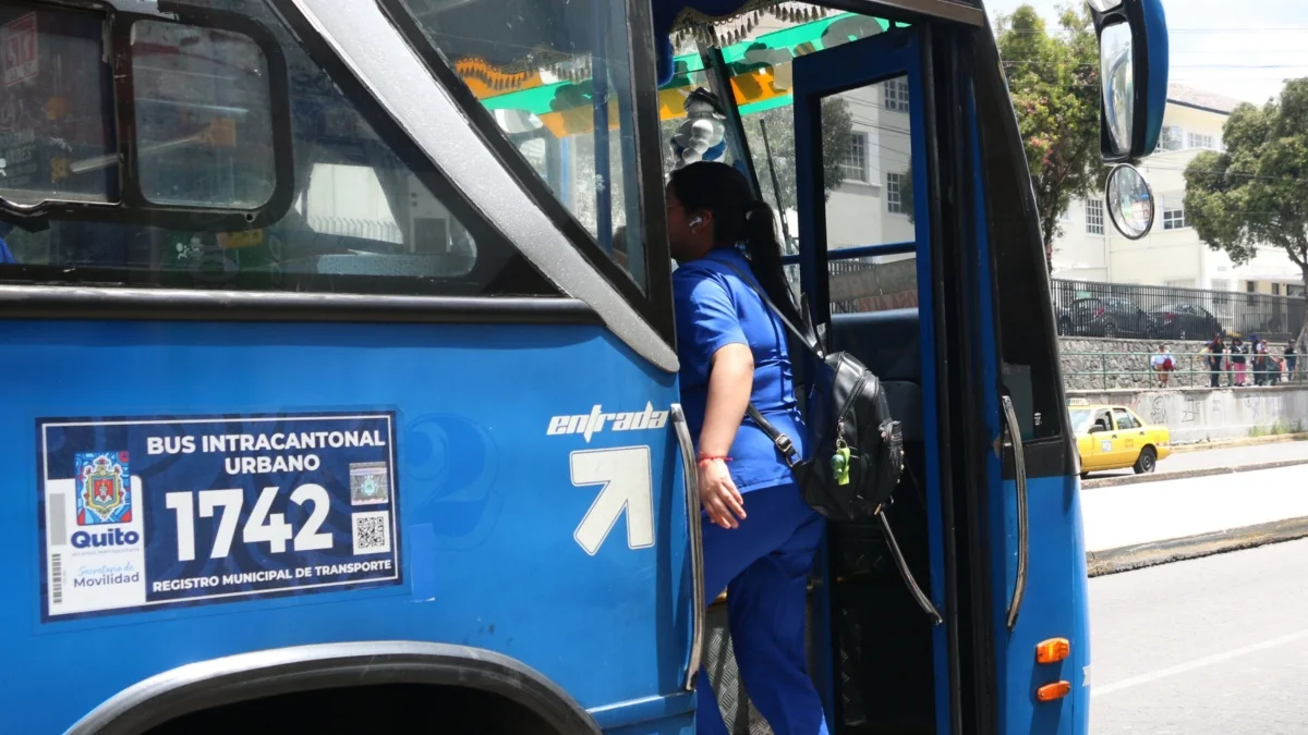 Transportistas advierten con «apagar motores» si no se frena el alza del diésel