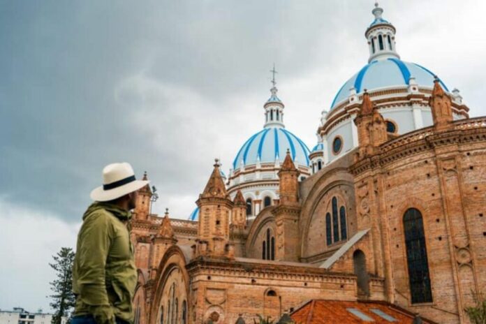 turismo-feriado-Cuenca-1024x683